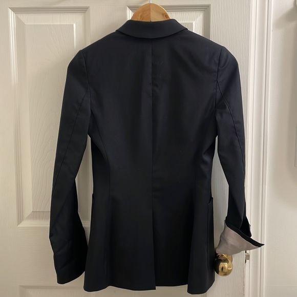 Aritzia Talula fitted blazer. Black, Size 2 - Picture 7 of 7